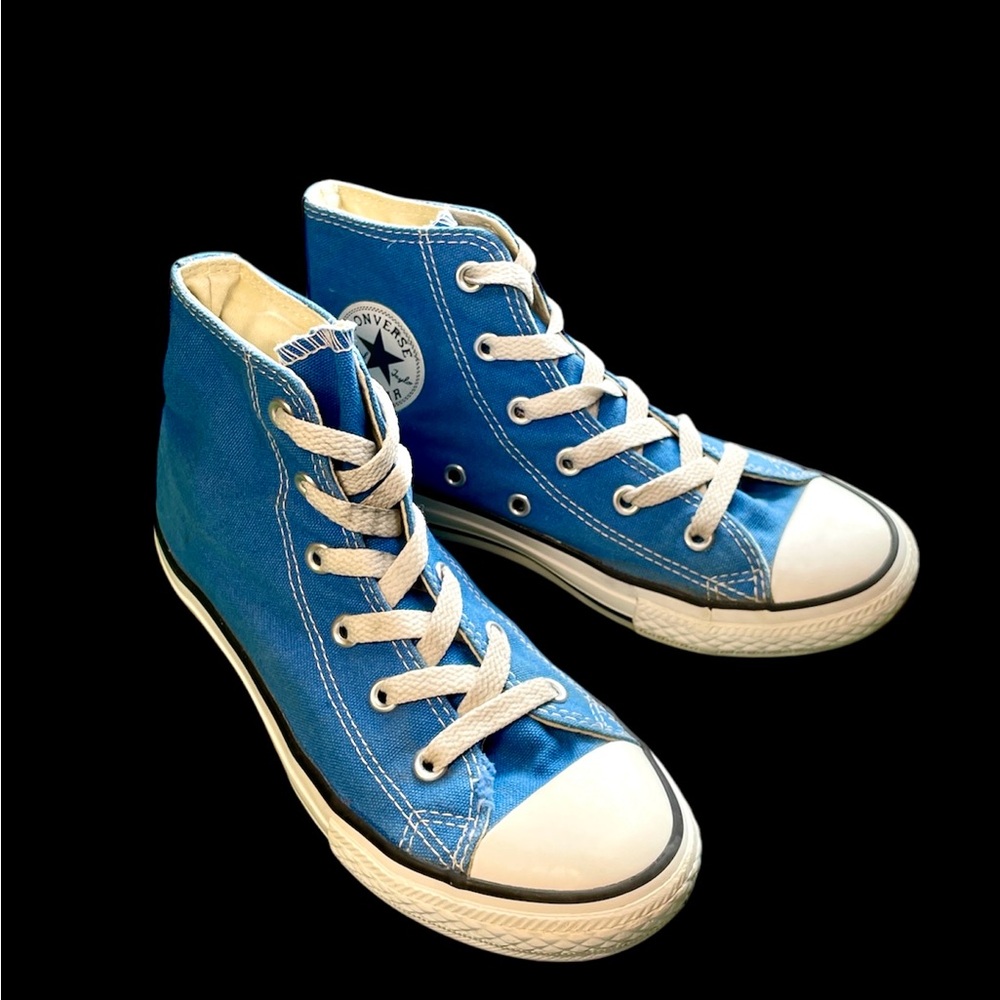 Youth converse Hightops